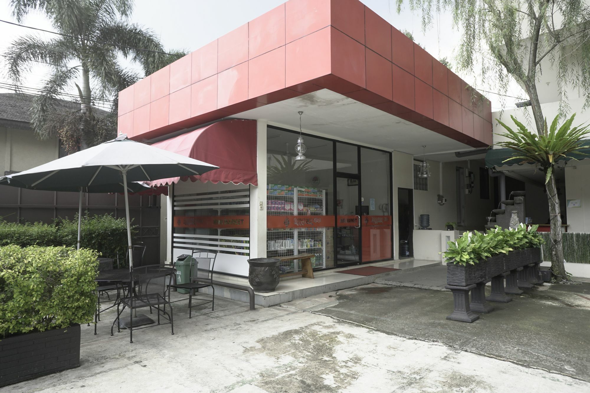 Reddoorz Plus @ Ciumbuleuit Area Бандунг Екстериор снимка